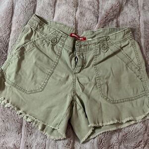 UNIONBAY Olive Frayed Hem Women's Jean Shorts size 11